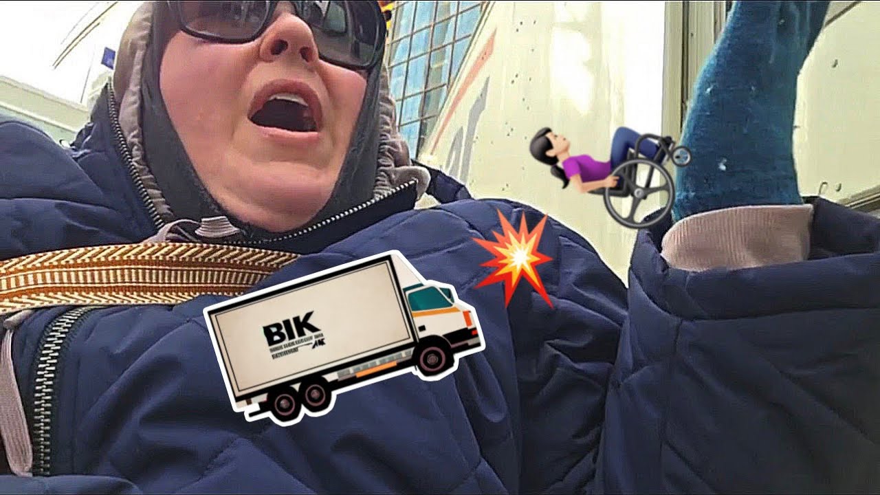 FOODIE BEAUTY ALMOST HlT BY A TRUCK