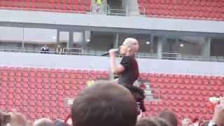 P!nk - Intro+Get the party started+Funhouse 20.07.2010 Prague