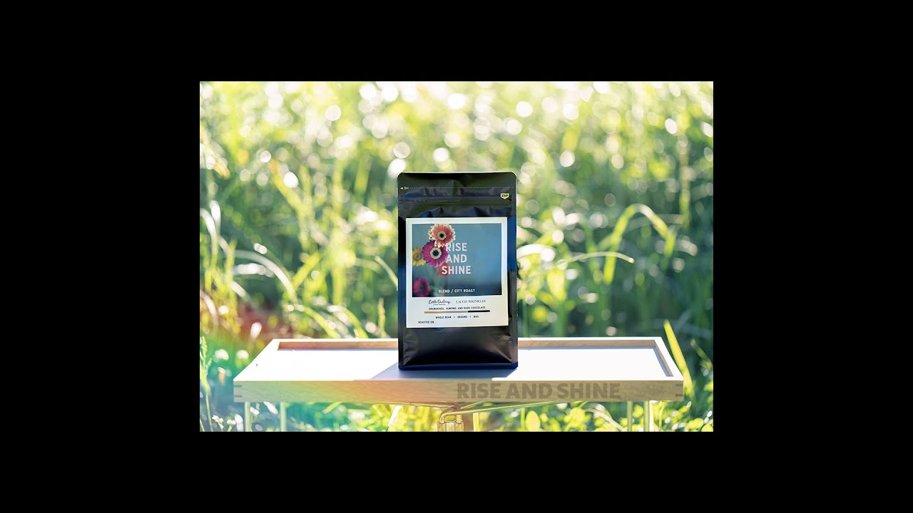 Little Darling coffee roastersがCAMPの朝に飲むためにブレンドした【RISE AND SHINE BLEND】LAUGH WRINKLES（ラフリンクルズ）特注