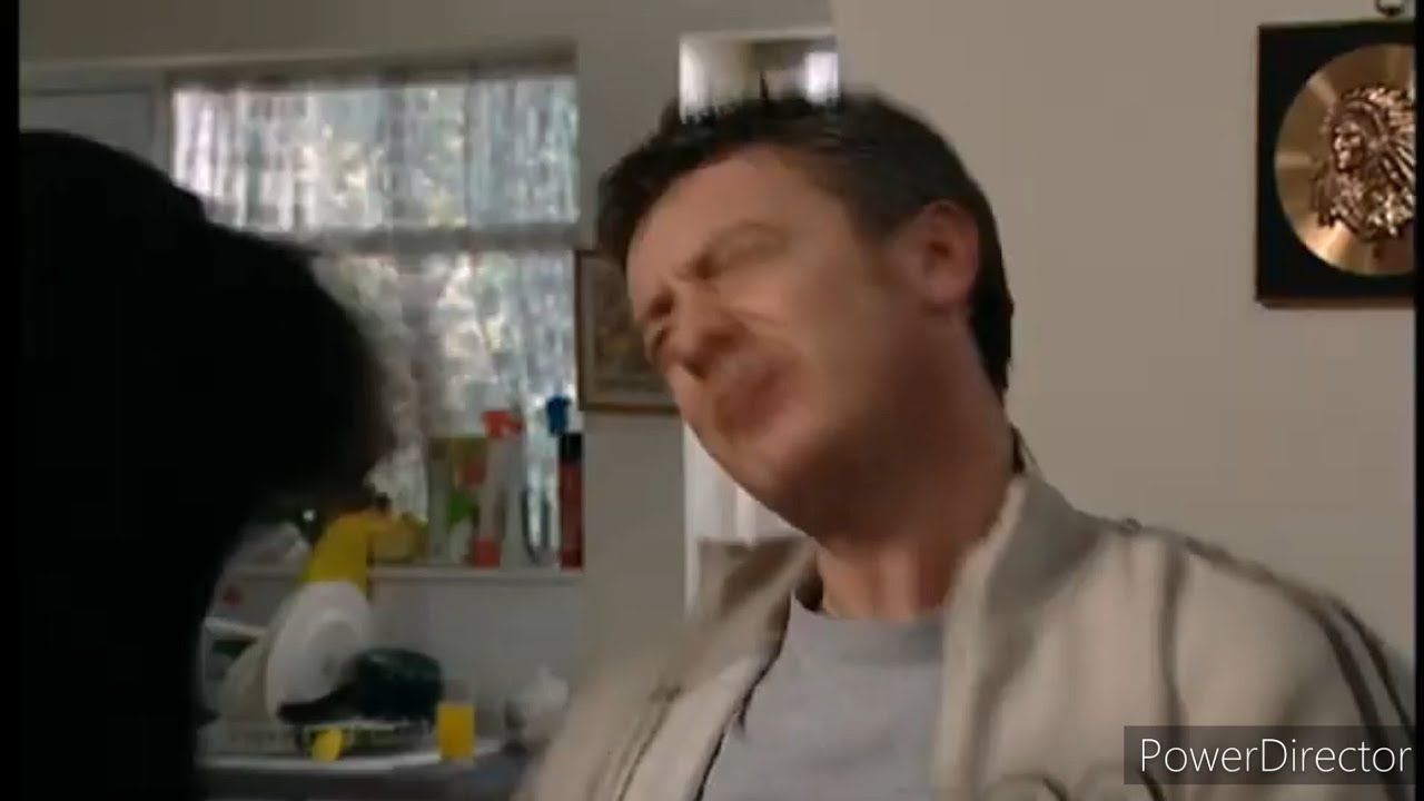 Classic Coronation Street - Craig Harris Punches Martin (18th April 2005 Part 1*Original Date)