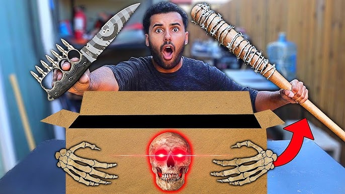 Unboxing Our BIGGEST Block Set — 24 Knives With SCISSORS 