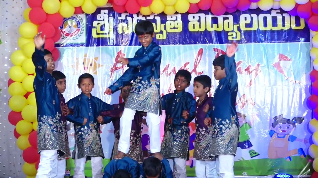 SSV school 5th , 6th & 7th class boys dance performance