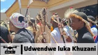 Ibutho ebeliholwa uMdidiyeli u Xulu lotheleka odwendweni luka Khuzani.