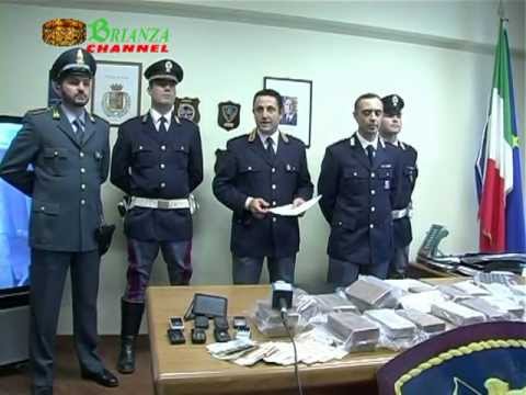 Polizia stradale di como sequestra 21 kg di eroina youtube Polizia como