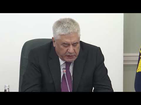 Video: Vladimir Kolokoltsev, Sab hauv Minister: biography, kev ua ub no thiab tsev neeg