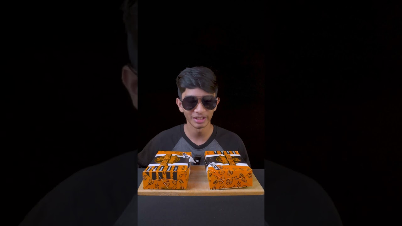 බස්නාහිර VS දකුණ | SEAFOOD KOTTU | #shorts #viralvideo #foodie #review #fyp