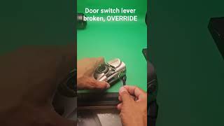 how to override olympus stylus door lever #35mmfilmphoto #olympusepic #ishutfilm