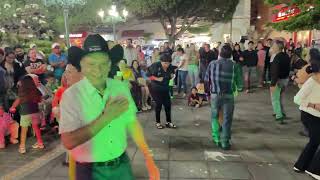 Un jueves más de baile ? en Atotonilco el alto .