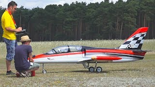GIANT RC MODEL JET ALBATROS L-39 FLIGHT DEMO!! *RC TURBINE JET / Flugfest Damelang 2017