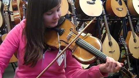 Charlie plays the Stentor Student II Violin Fiddle @ Hobgoblin Music Birmingham