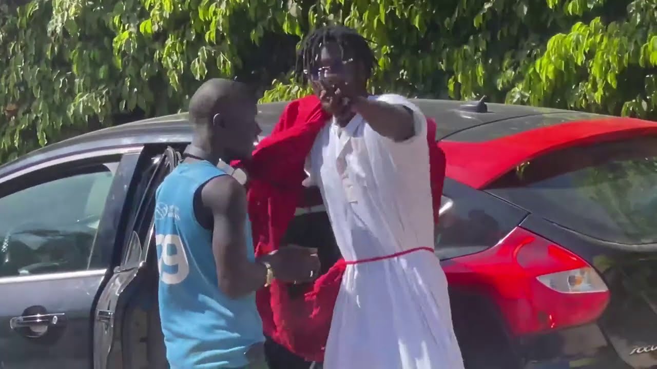 Caméra Cachée un faux marabout qui piège les passants