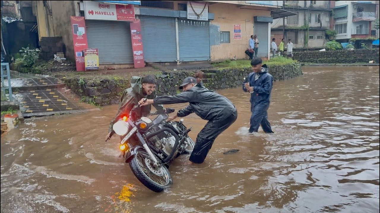 चिपळूण मधे भरल पाणी 😱 || Chiplun Rain News || Soham kuthe gela 😳😨