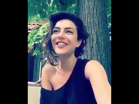 يونانية تسلم عليكم وتتكلم عربي