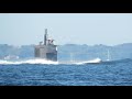 US Submarine on New London Beach   غواصة أمريكية تظهر على شاطئ