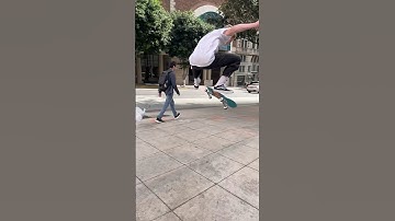 a frontside flip! #skate #skateboarding #shorts