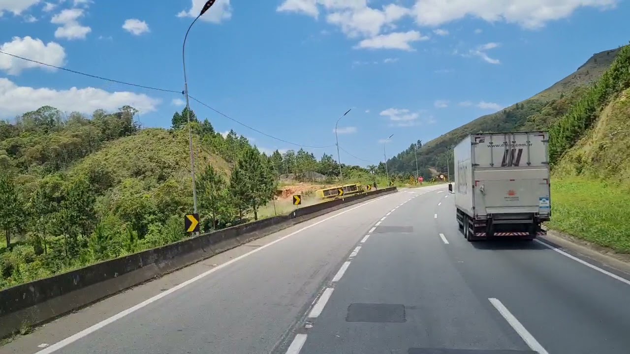 Campina Grande do Sul PR/Barra do Turvo SP, BR 116.