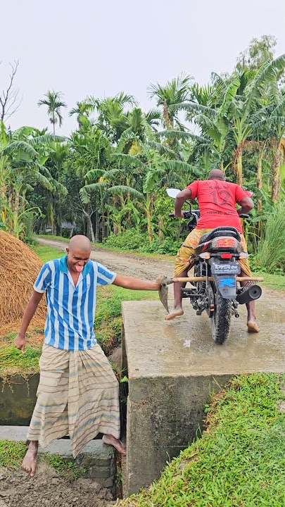 He stopped the car with a spade.
