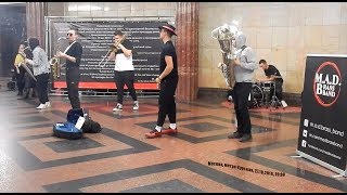 M.A.D.BRASS_BAND Музыка в метро Курская 27.10.2019