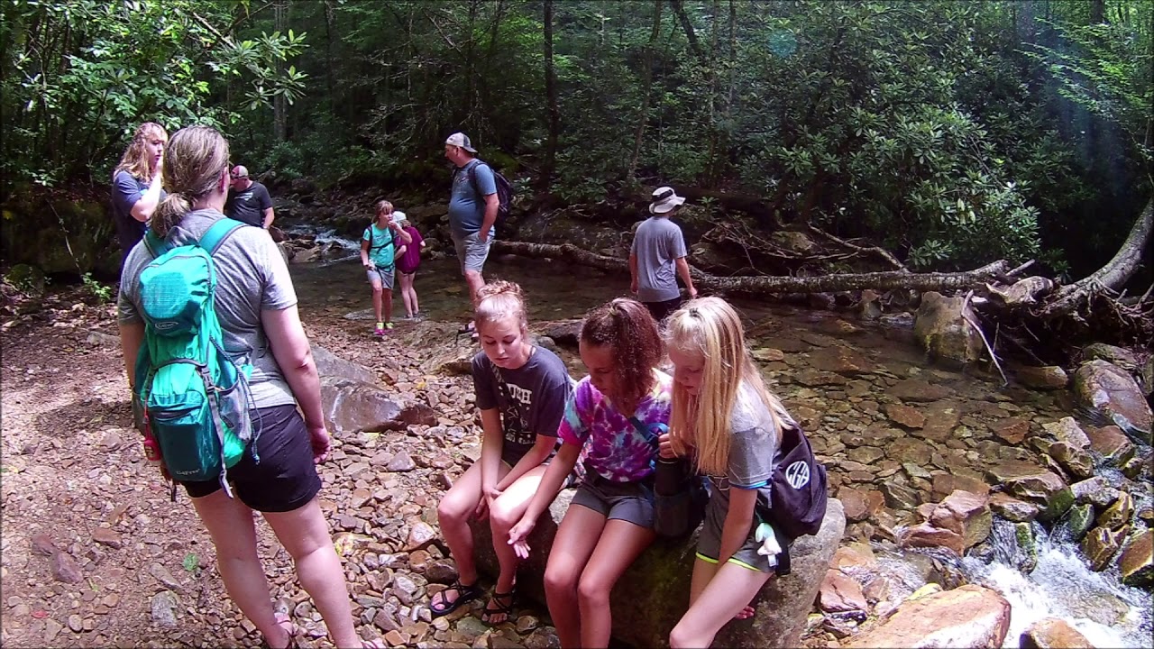 Hiking to Devil's Bathtub. YouTube