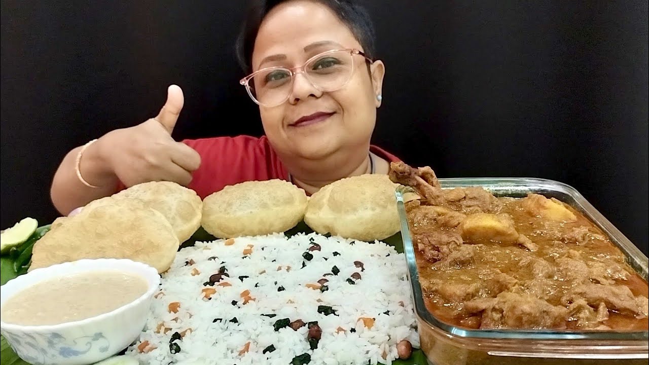 Spicy chicken kosha, Luchi, fried rice, kheer