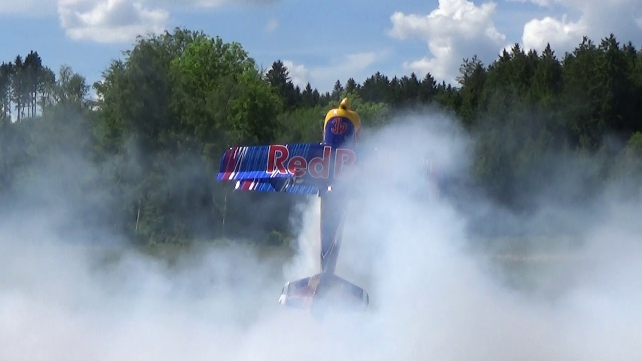 Pitts Beast Red Bull