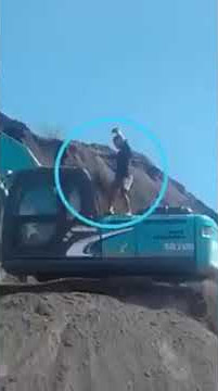 Story wa excavator lucu