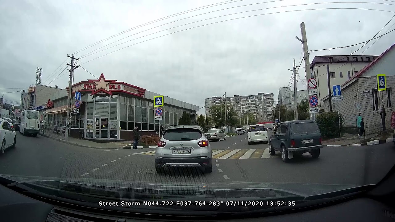 РЕНО КАПТЮР р373мх93 не пропустил пешехода на нерегулируемом переходе ...