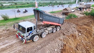 So NICE! Technique Skill operator Using Dozer SHANTUI DH17c3 pushing soil cutting slope Filling Land