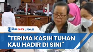 TOK! HAKIM VONIS HUKUMAN MATI FERDY SAMBO, Tangis Ibu Brigadir J Pecah Peluk Foto