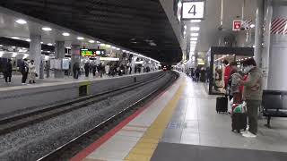 281系　ハローキティはるか　新大阪駅発車　＋　683系　特急サンダーバード　新大阪駅到着
