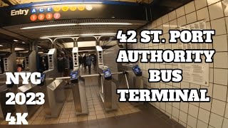 42 ST. PORT AUTHORITY BUS TERMINAL NYC. famosa estación del metro en Nueva York 2023.