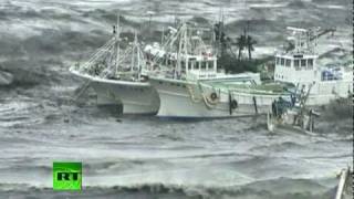 Video of mad tsunami waves battering ships, homes, cars after Japan earthquake