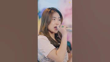 Orausah mikir gengsi Ora gagas kanan kiri Sak mampune sak madyone (DIKE SABRINA - ILMU PADI)