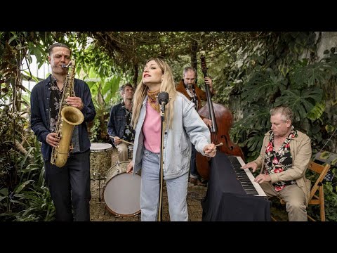 Lizzy Bourbon Quintet