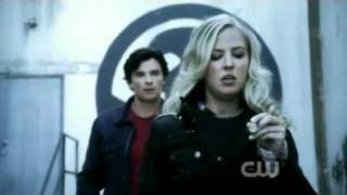 Smallville - Season 10 Clark Gets Tagged By Deadshot