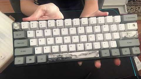 My First Custom Keyboard | GK61 Unboxing and Build Pt.1