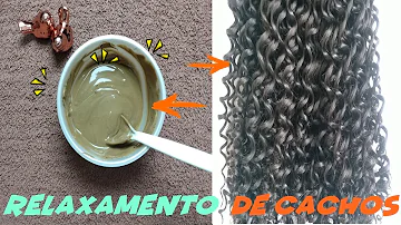 Como faço para descer os cachos do meu cabelo?