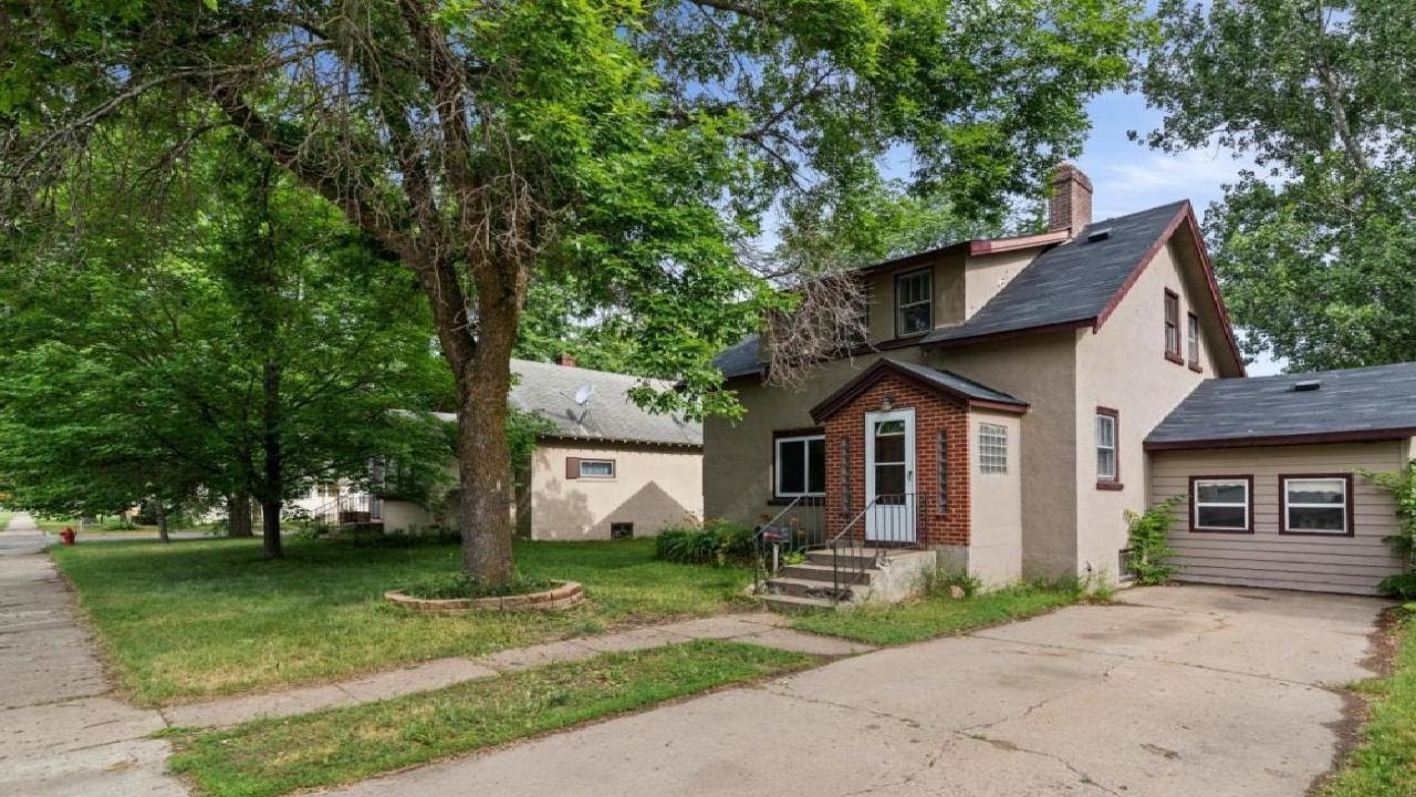 518 2nd Street NW, Aitkin, MN Presented by Reed Franklin.