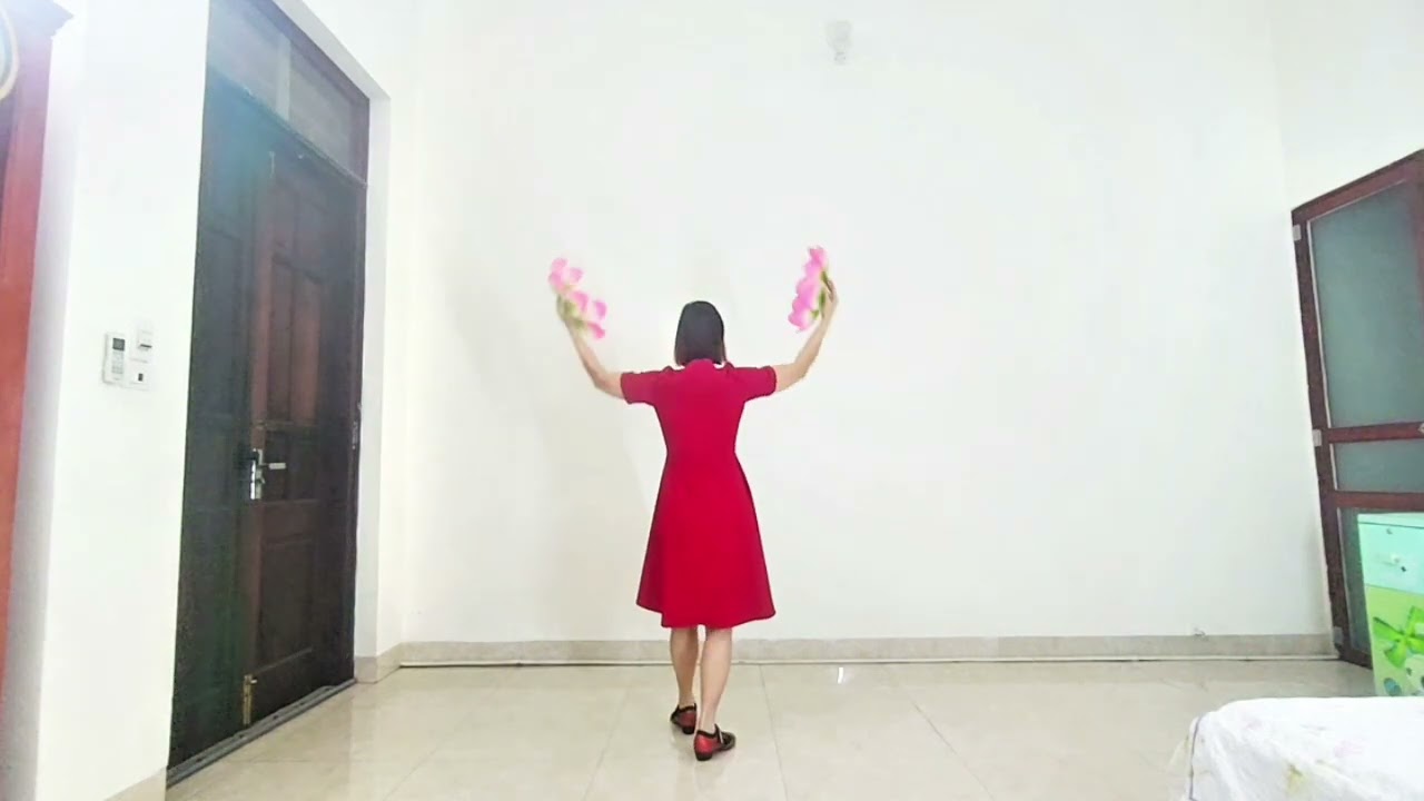 Hướng dẫn chi tiết bài múa hoa: VẦNG TRĂNG TÌNH MẸ/Bấm 👇để xem bài khớp nhạc 