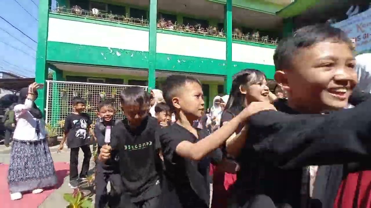 Keseruan Penutupan gelar karya anak-anak hebat kls 4  Thn ajaran 2023-2024.SDN Gadis 01 Ciparay.🥰🥰
