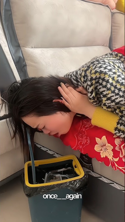She has #morningsickness part4 18 #pregnancy #vomiting #呕吐 #孕吐 #怀孕 #feelsick #pregnant