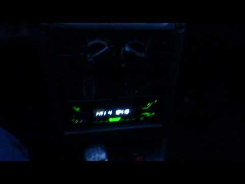 Sony CDX-G1202U EXTRA BASS