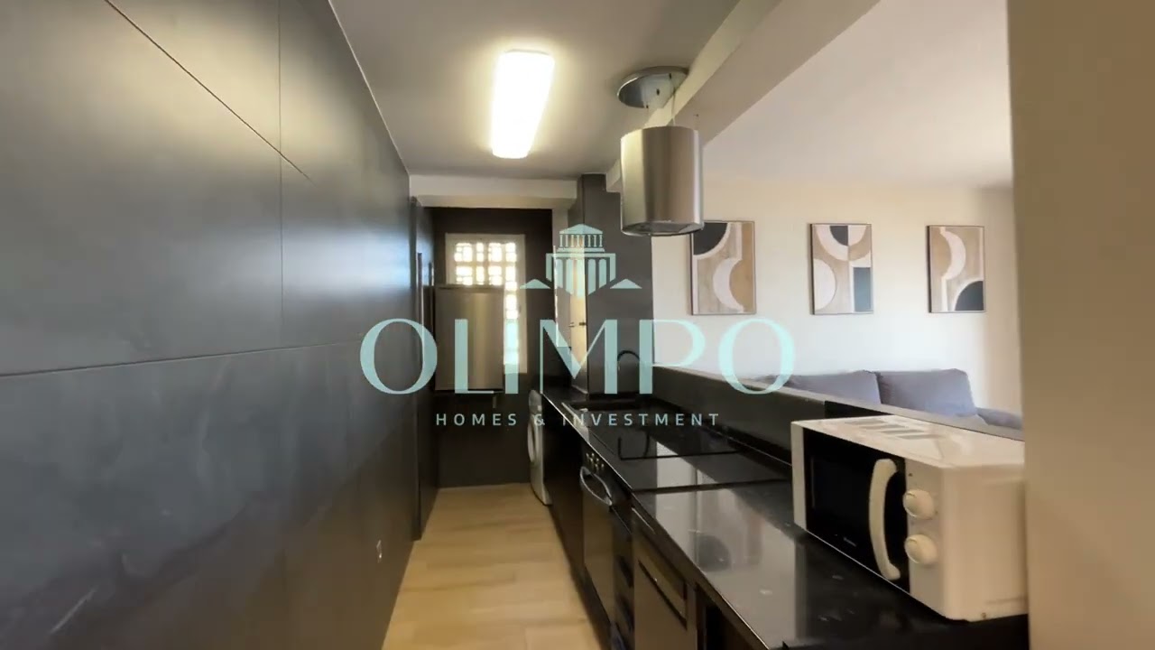 Primera Línea de Playa con Licencia Turística: Vistas al Mar y Piscina (1065)