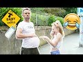 MY DAD TRiES TO BE PREGNANT FOR A DAY! 🤣