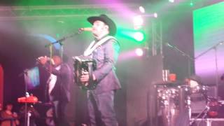 Intocable - Estas Que Te Pelas (Far West Dallas)