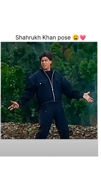 SRK signature pose💓💓 #srk #goldenheart