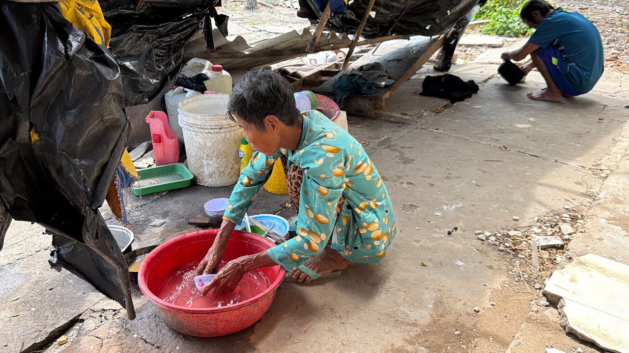 Mùng 4 Tết U75 được mời buổi cơm thân mật cùng anh Hận..!