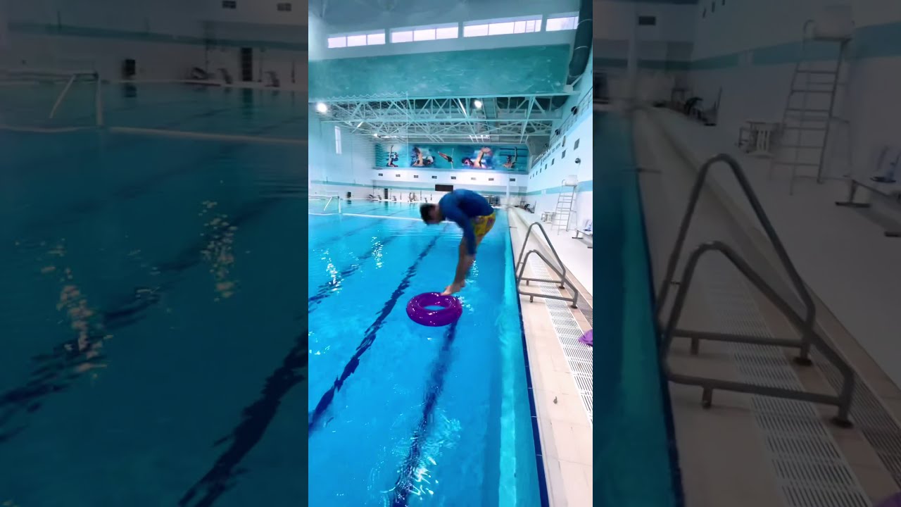 Level 1100 Floaty stunts at the swimming pool How to do a rubber