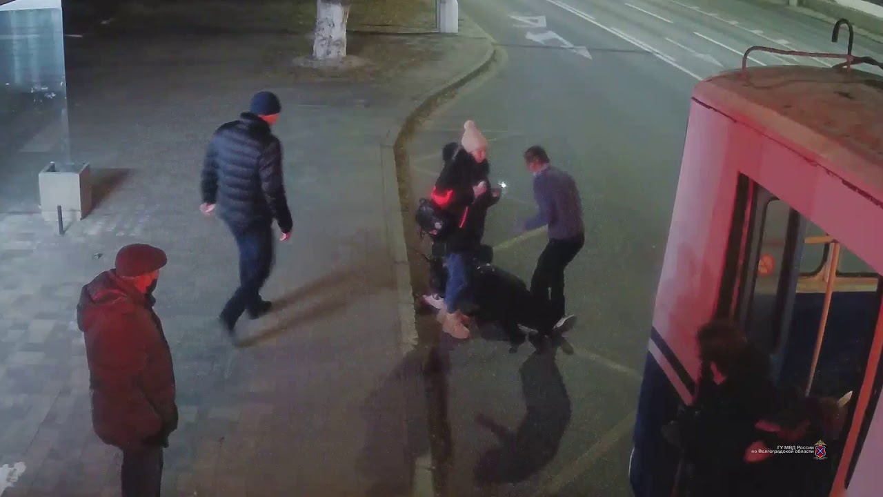 В славянске троллейбус с десятками пассажиров попал в дтп с грузовиком