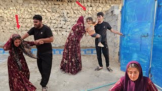 Download Lagu love and affection of Iyas and his wife for Ghazal, daughter of Fatima and Amir from Kohrig family MP3 Download Lagu love and affection of Iyas and his wife for Ghazal, daughter of Fatima and Amir from Kohrig family MP3